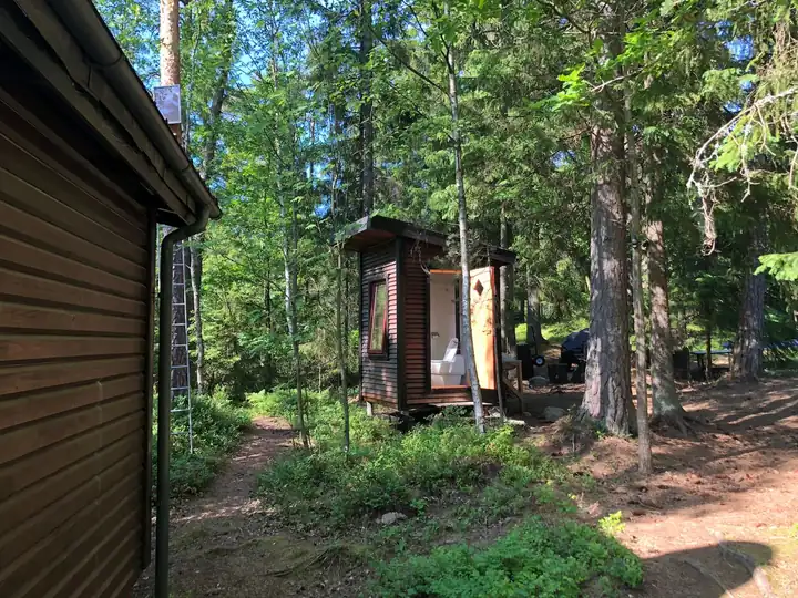 The path to the toilet house